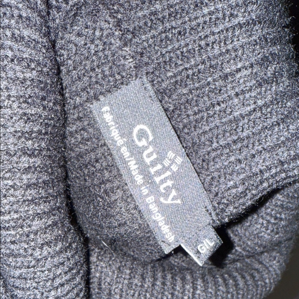 Cozy Black Cable Knit Turtleneck Sweater - Picture 7 of 7